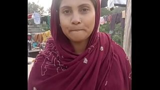 Sultry Bengali Bhabhi’s Forbidden Village Temptation