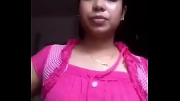 Mallu Aunty’s Massive Tits On Full Display