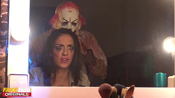 A Real Killer Invades The Starlet’s Dressing Room, Turning A Fake Horror Flick Into A Night Of Screams And Forbidden Thrills