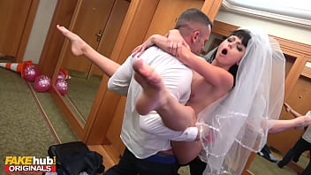 Sonya Durganova’s Filthy Hotel Betrayal: Naughty Bride-to-be Gets Stuffed By A Well-hung French Stranger On Her Hen Night