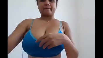 Mallu Aunty Getting Filthy On Live Cam